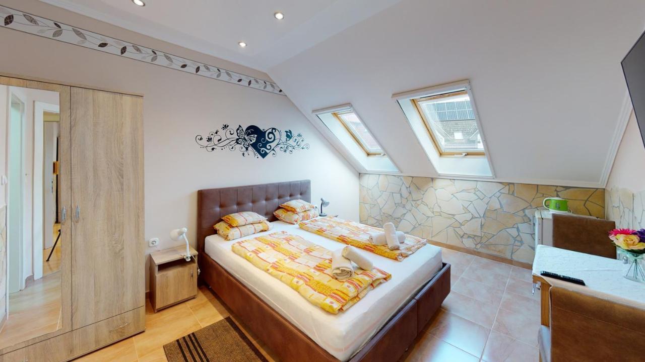 Cristian Apartman Hajduszoboszlo Luaran gambar