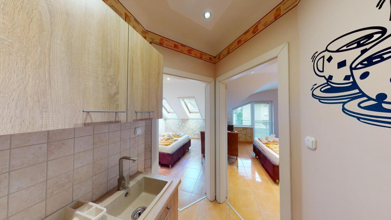 Cristian Apartman Hajduszoboszlo Luaran gambar
