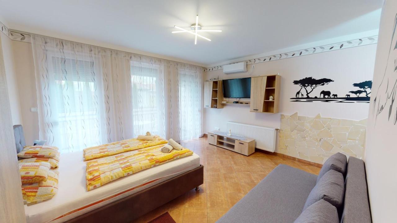 Cristian Apartman Hajduszoboszlo Luaran gambar